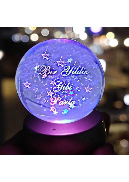 Kişiye Özel Parlak Renkli Işıklı Cam Küre, Eşsiz ve Işıltılı Hediye Seçeneği modelleri
