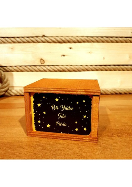 Parlak ve Renk Değiştiren Işıklı Kristal Küre ve Parlak Renkli Kupa modelleri