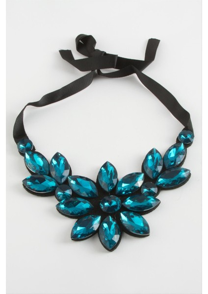 Çiçek Taşlı Yaka Kolye