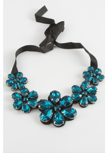 Papatya Taşlı Yaka Kolye