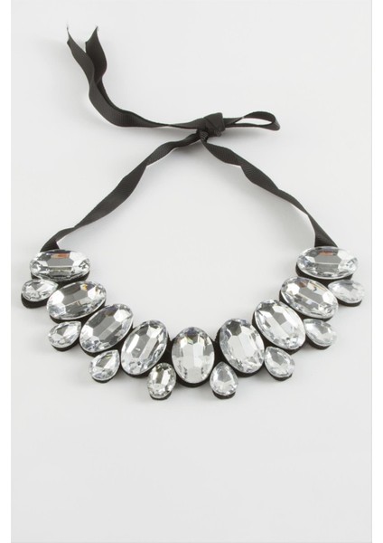 Oval Taşlı Yaka Kolye