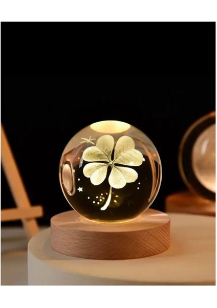 Işıklı Ahşap Standlı Dört Yapraklı Yonca Cam Küre, USB Bağlantılı Dekoratif Parça
