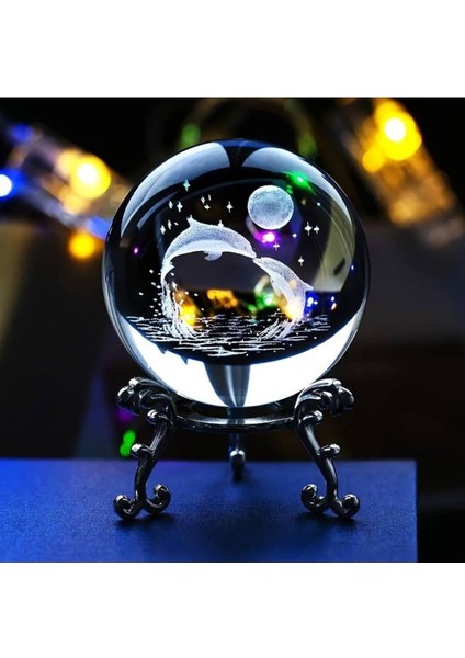 Sevimli Balina Tasarımlı 3D Cam Küre, Metal Ayak, 6cm, Dekoratif Hediye