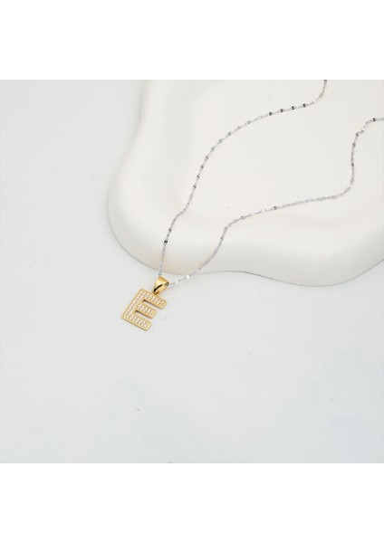 E Baş Harfi 14 Ayar Altın Kolye Ucu modelleri