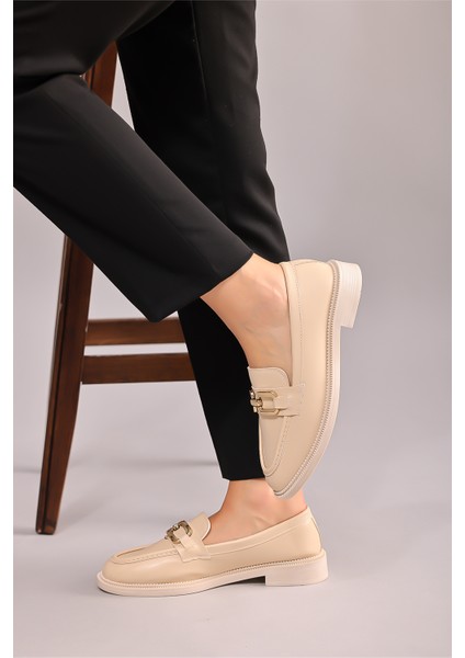 Kare Zincir Detaylı Bej Loafer Kadın Ayakkabı modelleri