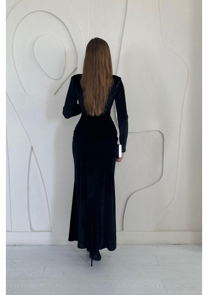 Siyah Önü Yırtmaçlı Güllü Elbise fırsatları