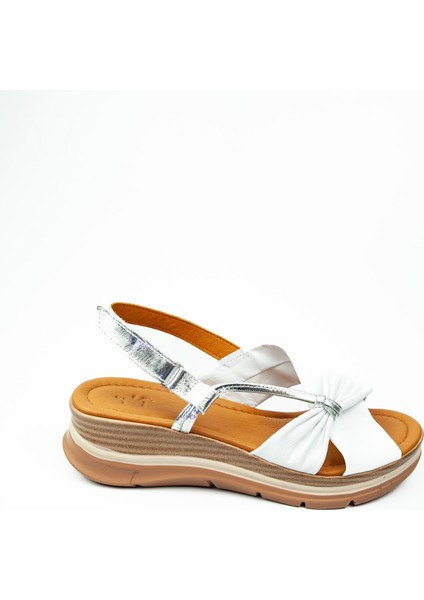 8066 Beyaz Deri Kadın Sandalet fiyatları