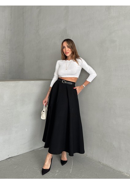 Kadın Fermuarlı Yırtmaçlı Godeli Siyah Etek
