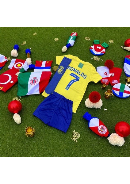 Çocuk Ronaldo Al Nassr 2023/24 Sarı Halı Saha Forma Tişört Şort Armalı Çoraplı fiyatları