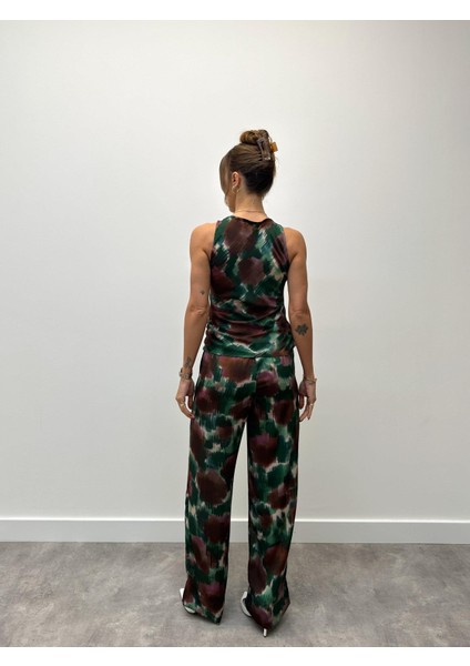 Kadın Modern Desenli Kahverengi Bluz Pantolon Takım modelleri