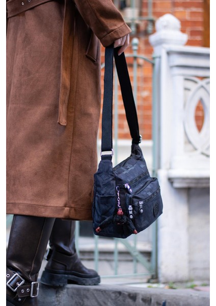 Kadın Çok Gözlü Suya Dayanaklı Paraşüt Kumaş Ayarlanabilir Çapraz Askılı Omuz Çantası Siyah modelleri