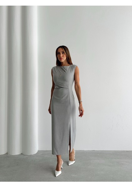 Kadın Bel Drapeli Yırtmaç Detay Vatkalı Gri Midi Elbise
