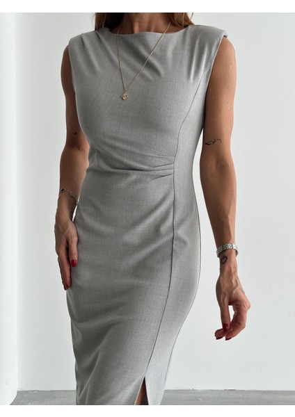 Kadın Bel Drapeli Yırtmaç Detay Vatkalı Gri Midi Elbise modelleri