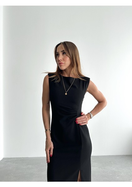 Kadın Bel Drapeli Yırtmaç Detay Vatkalı Siyah Midi Elbise modelleri