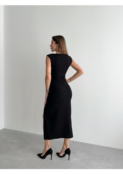 Kadın Bel Drapeli Yırtmaç Detay Vatkalı Siyah Midi Elbise fırsatları