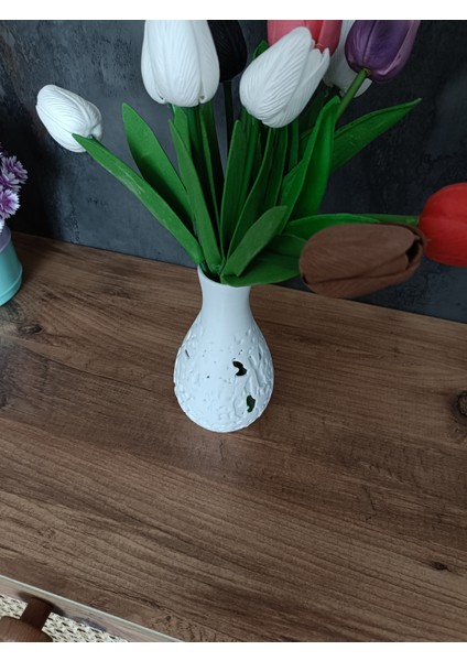 Zarif Kırık Dantel Desenli Modern Tasarım Vazo fiyatları