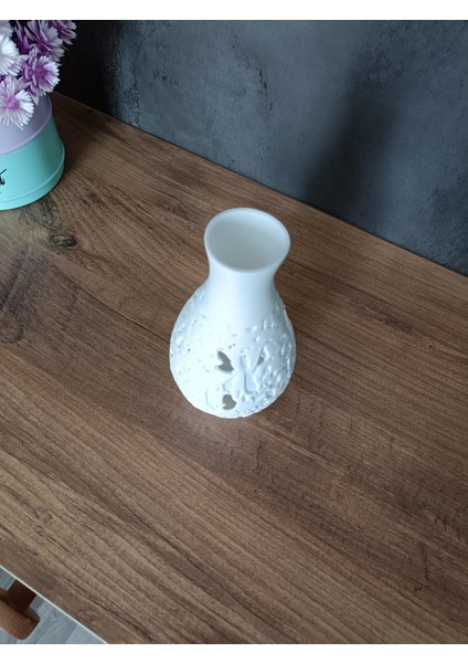 Zarif Kırık Dantel Desenli Modern Tasarım Vazo indirimleri