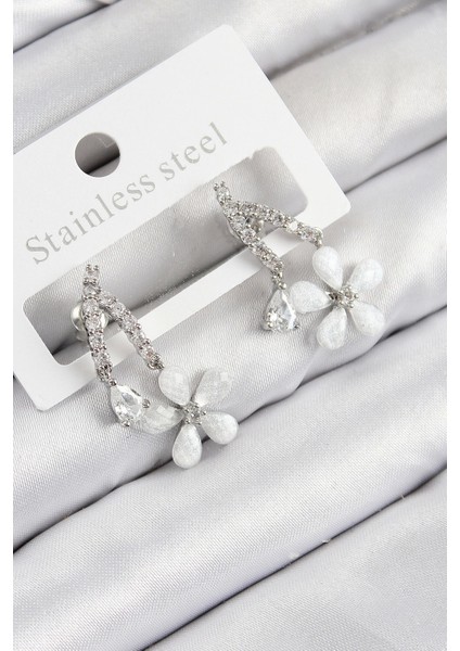 Bfs Pirinç Zirkon Taşlı Papatya Model Gümüş Renk Kadın Küpe