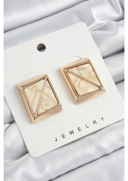 Bfs Pirinç Krem Üçgen Kesim Detaylı Kare Model Vintage Gold Renk Kadın Küpe