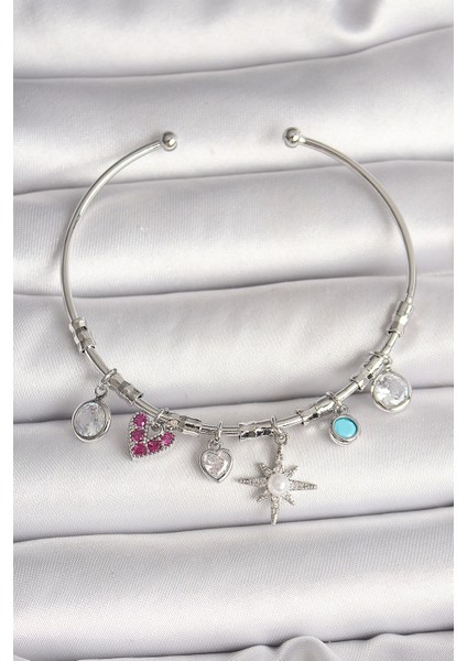 Bfs Pirinç Gümüş Renk Sallantı Zirkon Taşlı Kutup Yıldız Figür Kalp Detay Charm Kadın Bileklik