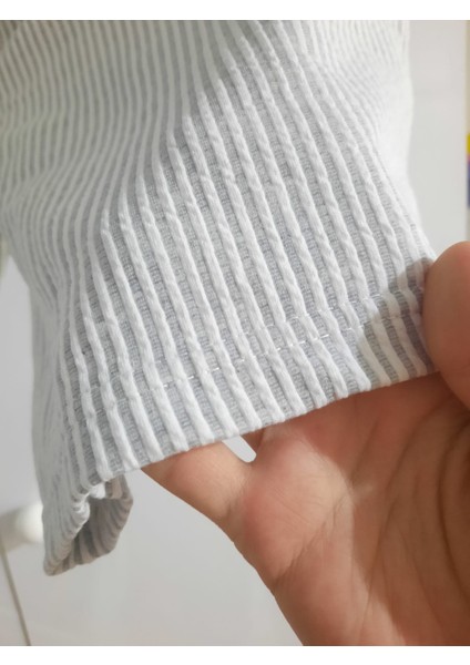 Unisex Jakarlı Çizgili Cepli Şort fiyatları