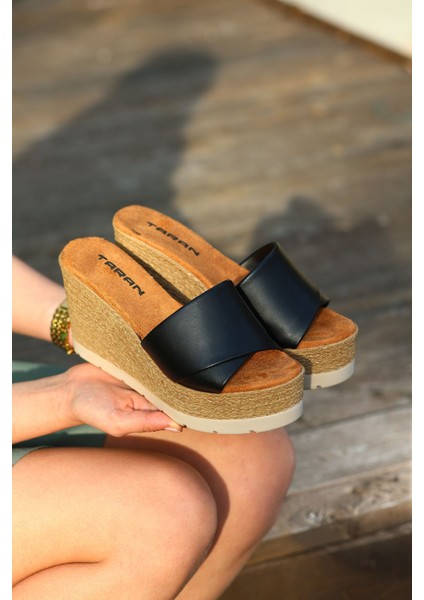 Donald Dolgu Tabanlı Günlük Terlik