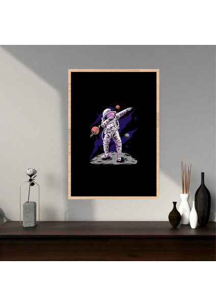 Astronot Uzay Büyük Boy Renkli Solmaz Kaliteli Baskı Çerçeve Görünümlü Mdf Tablo 70X50CM 176