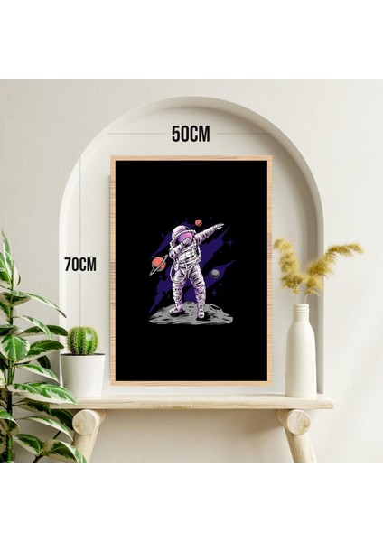 Astronot Uzay Büyük Boy Renkli Solmaz Kaliteli Baskı Çerçeve Görünümlü Mdf Tablo 70X50CM 176 modelleri