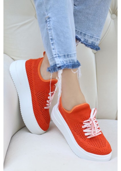 Muto Tabanlı Bağlı Triko Spor