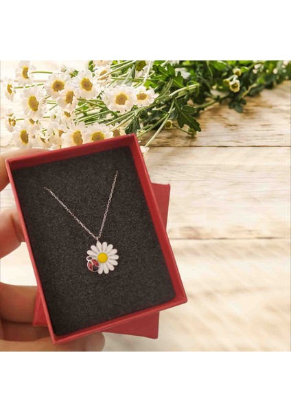 Gümüş Uğur Böceği Papatya Şans Kolyesi modelleri