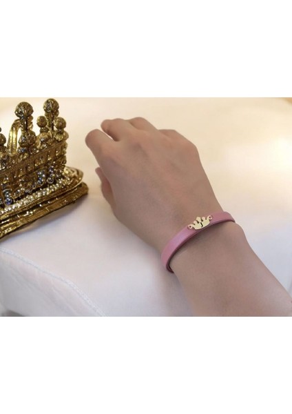 14 Ayar Plakalı Altın J Harfine Özel Koyu Pembe Derili Taç Motifli Hediye BILEKLIK-624HARF