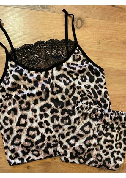 Kadın Şortlu Pijama Takımı modelleri