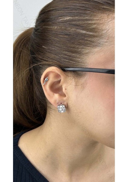 Zirkon Taşlı, Baget Model, Paslanmaz Çelik Küpe 66, Gümüş Renk fiyatları