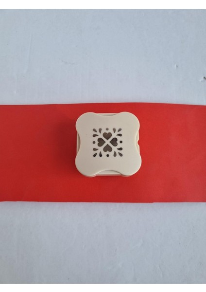 Mıknatıslı her yöne delebilen şekilli delgeç kalp1