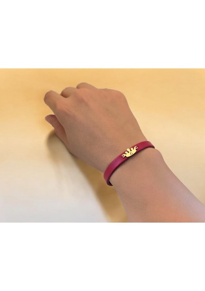 14 Ayar Altın Plakalı Ğ Harfine Özel Koyu Kırmızı Derili Taç Figürlü Hediye BILEKLIK-625HARF