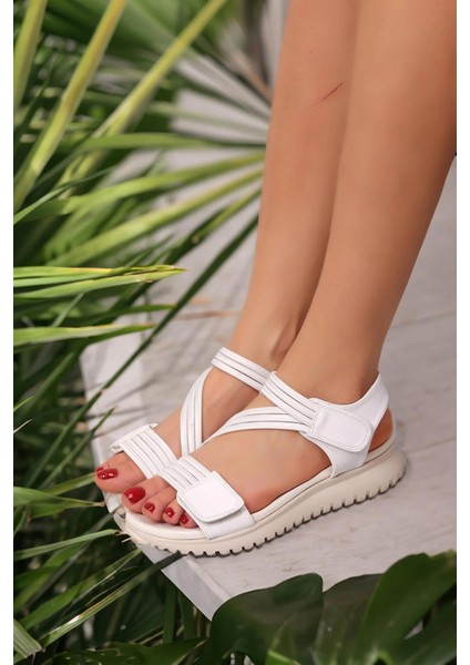 Lenister Düz Tabanlı Cırtlı Sandalet modelleri