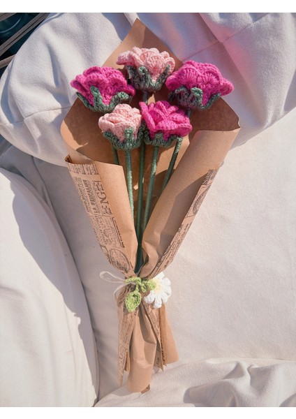 El Yapımı Örgü Gül Buketi – Pembe ve Açık Pembe Tığ Işi Çiçek Aranjmanı, Solmayan Kalıcı Hediye modelleri