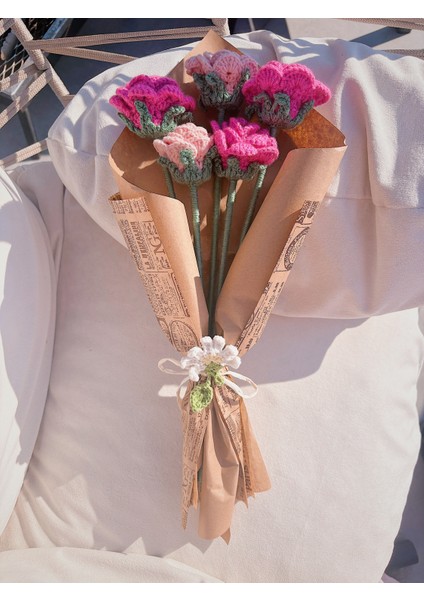 El Yapımı Örgü Gül Buketi – Pembe ve Açık Pembe Tığ Işi Çiçek Aranjmanı, Solmayan Kalıcı Hediye indirimleri