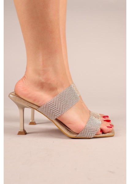 Herne Simli Çift Bant Topuklu Terlik Gold fırsatları