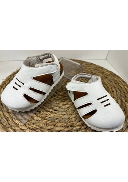 Beyaz Ortopedik Deri Sandalet