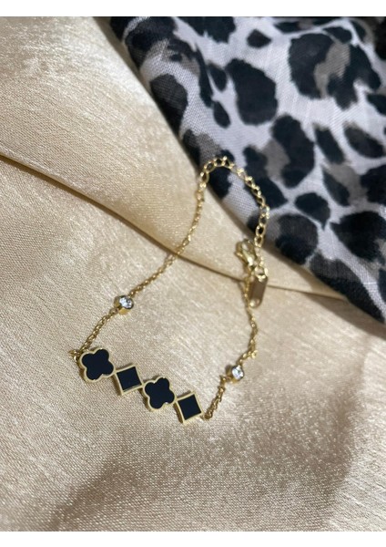 Siyah Yonca ve Sembolik Şekilli Şans Bilekliği fırsatları