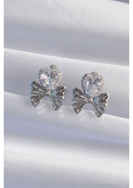 Bfs Pirinç Gümüş Renk Zirkon Taşlı Kalp Model Fiyonk Küpe fiyatları