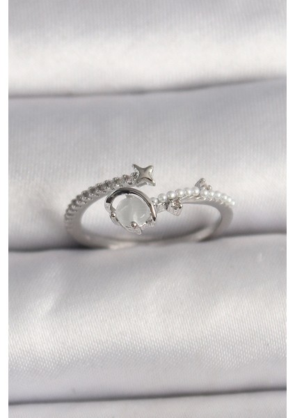 Bfs Pirinç Gümüş Renk Zirkon Taşlı Beyaz Mineli Yıldız Detay Ayarlanabilir Kadın Yüzük