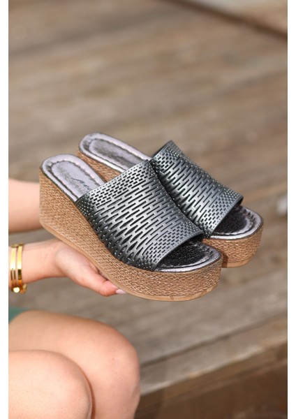 Chester Dolgu Taban Zımbalı Terlik