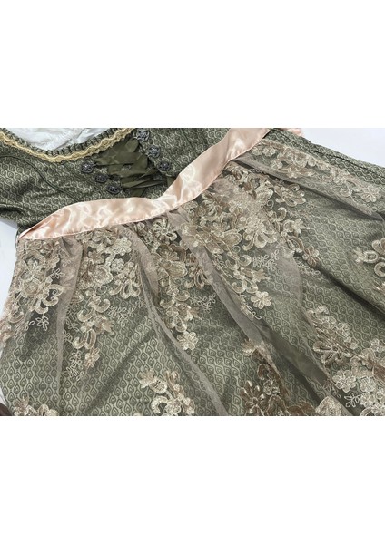 Octoberfast Temalı Kadın Kostümü indirimleri