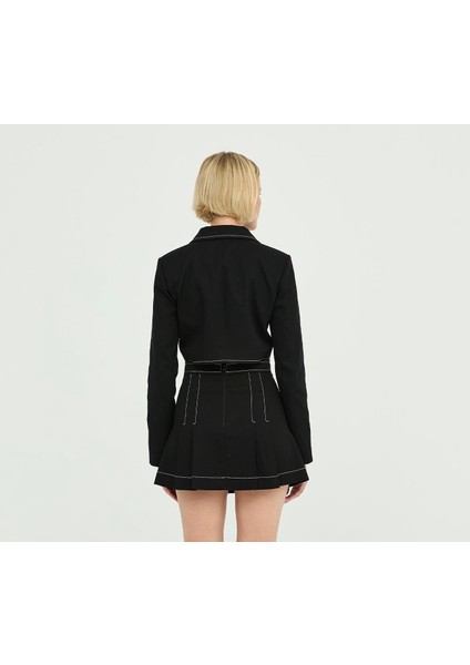 Dikiş Detay Gabardin Crop Ceket Siyah fırsatları