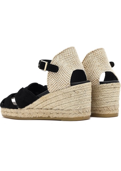 Kadın Siyah Bilekten Bantlı Dolgu Topuklu Süet Deri Espadril Sandalet 25SFD151110