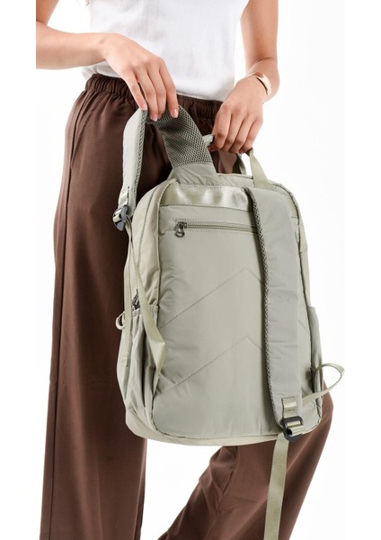 Ultra Hafif Şik ve Su Geçirmez Orta Boy Sırt Çantası Vizon Model: (571-13-9F) modelleri