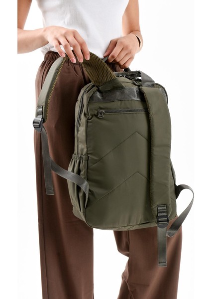 Ultra Hafif Şik ve Su Geçirmez Orta Boy Sırt Çantası Haki Yeşil Model: (571-13-9F) modelleri