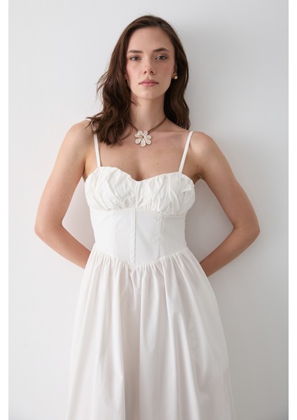 Beyaz Bel Detaylı Poplin Elbise fırsatları